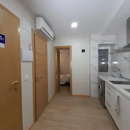 Center Puerto Poniente 1º * Бенидорм